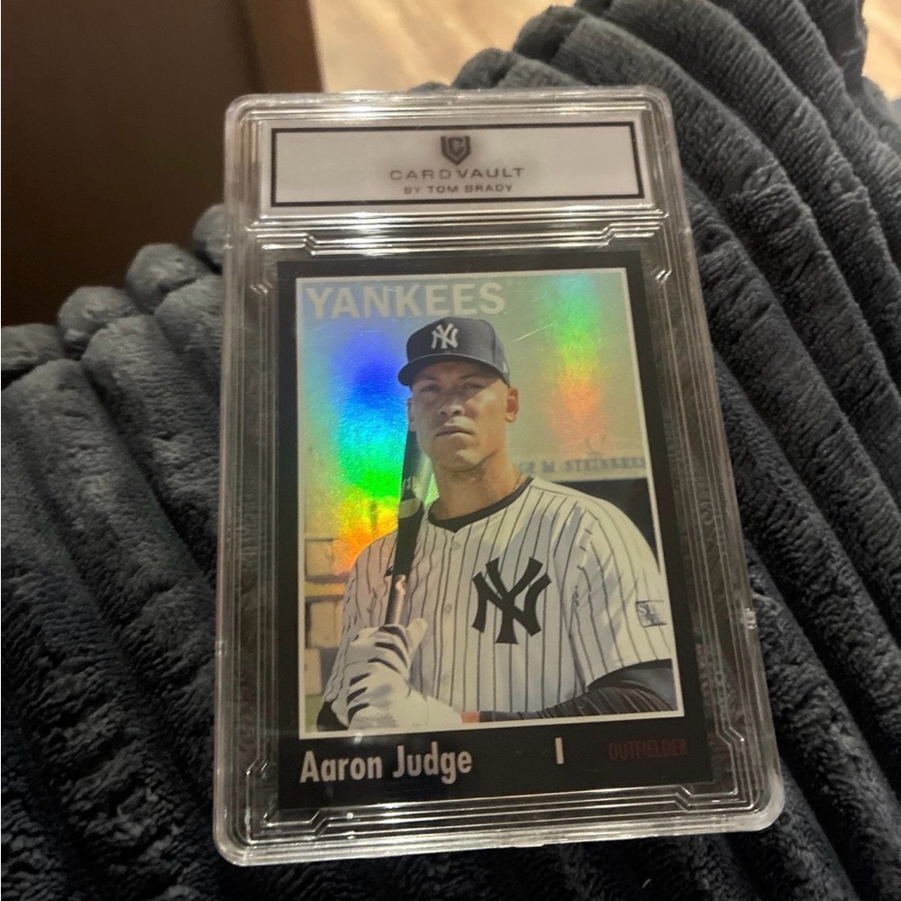 Aaron Judge Baseball Card - Picture 3 of 3